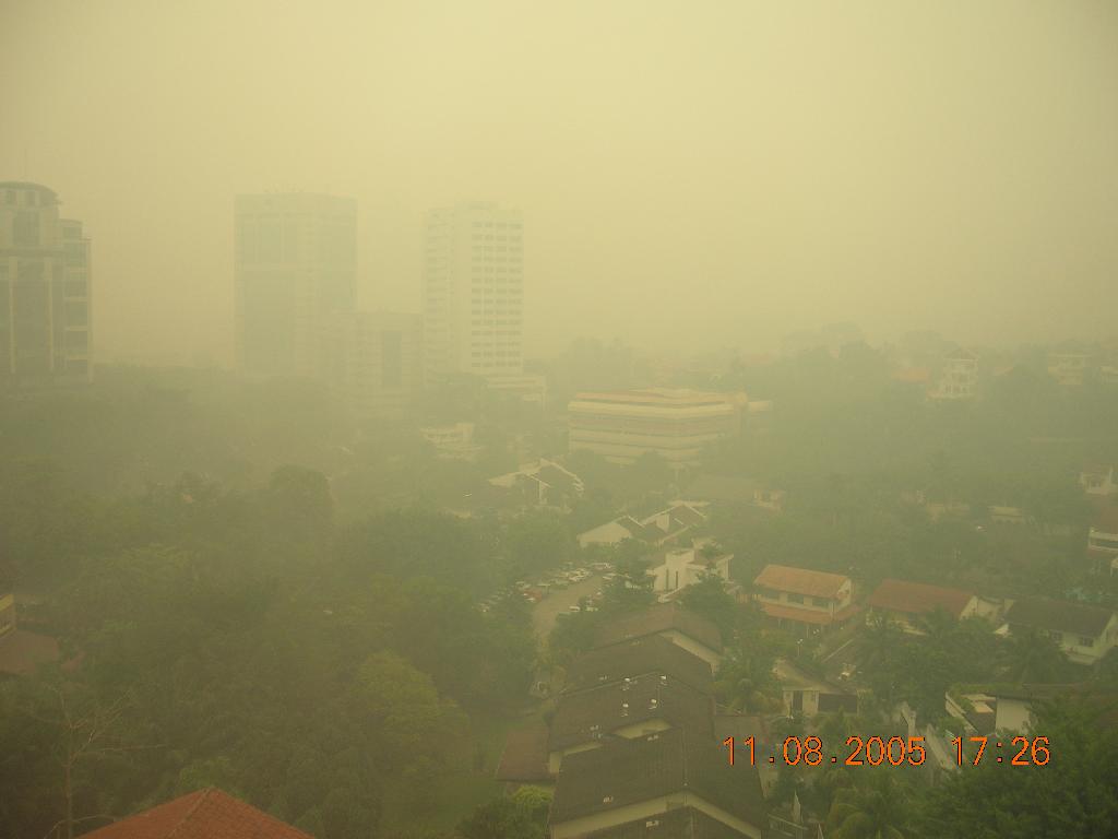 View at Damansara Heights, Kuala Lumpur at 5.26 pm 11 Aug 2005